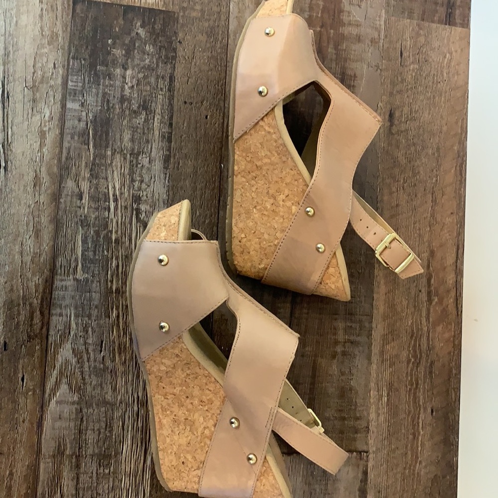 Kenneth Cole Reaction Sole-O leather wedge sling back